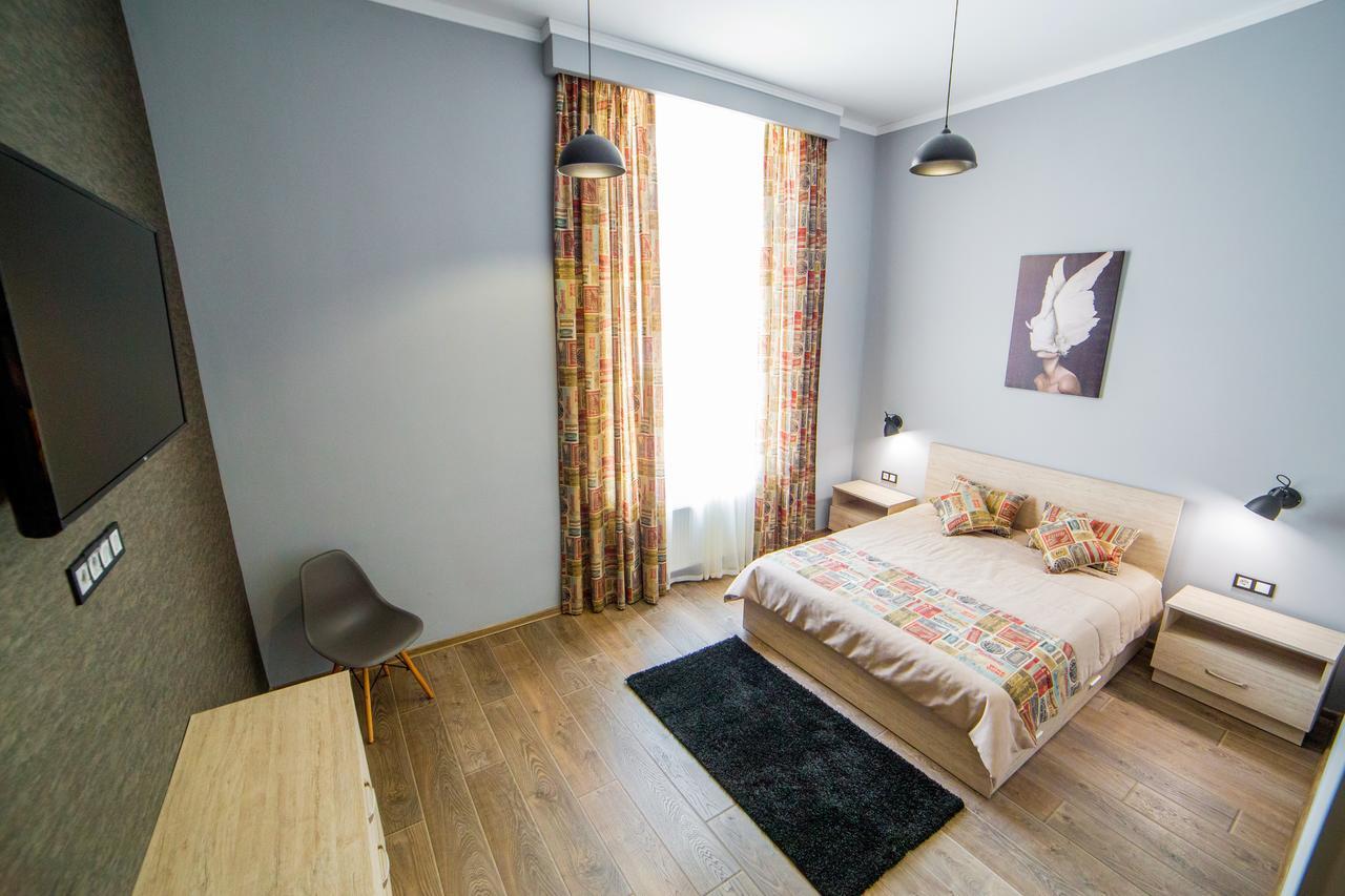 Apart Hotel On Rynok Square Lviv Exterior foto