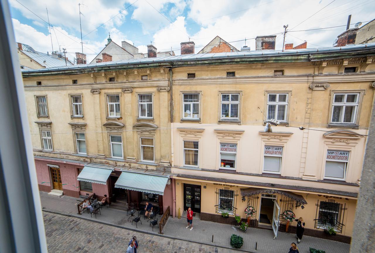 Apart Hotel On Rynok Square Lviv Exterior foto
