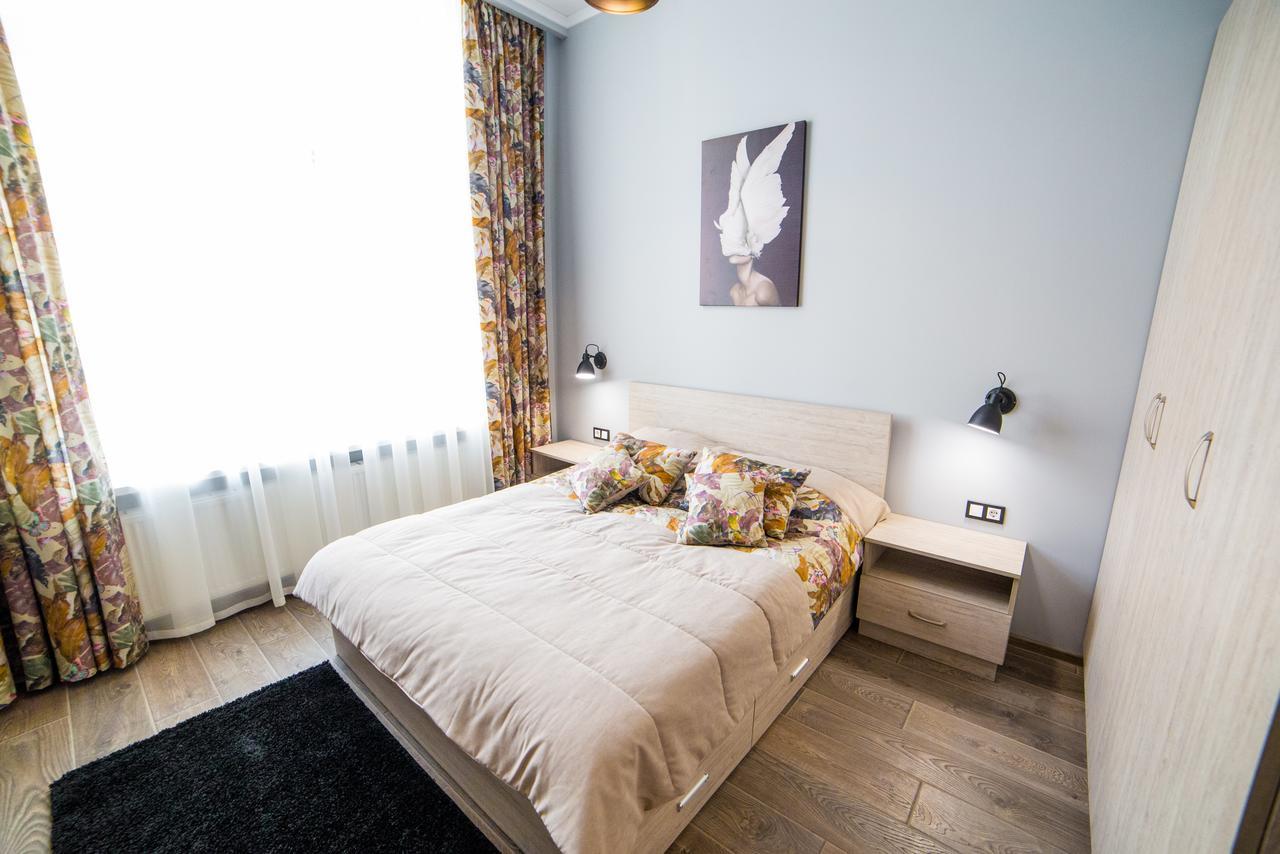 Apart Hotel On Rynok Square Lviv Exterior foto