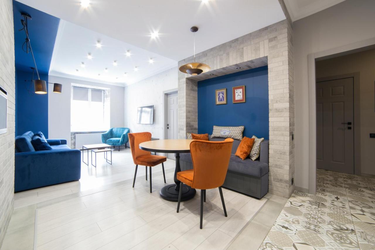 Apart Hotel On Rynok Square Lviv Exterior foto